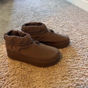 lululemon athletica Brown Ankle Booties